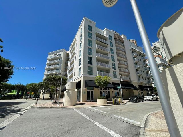 7280 SW 90th St 205, Miami, FL 33156