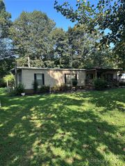 343 Carr Road, Dallas, NC 28034