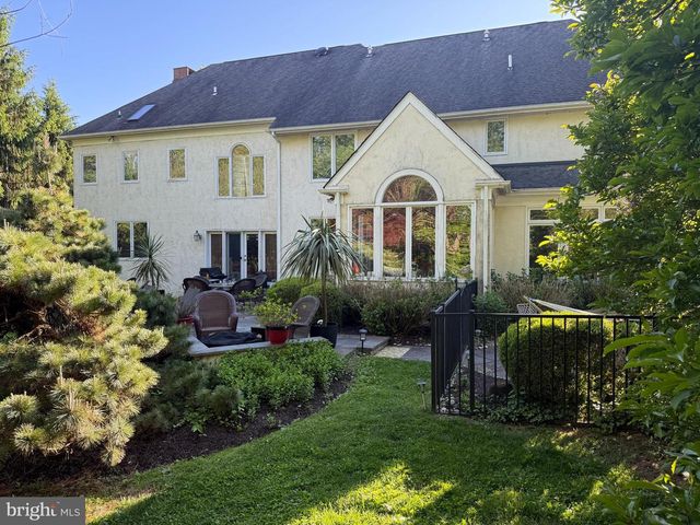1443 LANES END, Villanova, PA 19085