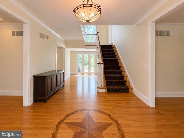 1443 LANES END, Villanova, PA 19085