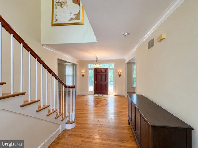1443 LANES END, Villanova, PA 19085