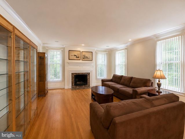 1443 LANES END, Villanova, PA 19085