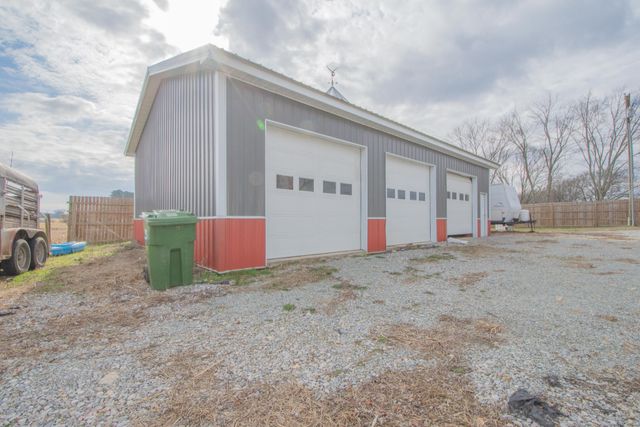 3750 Fall River Rd, Pulaski, TN 38478