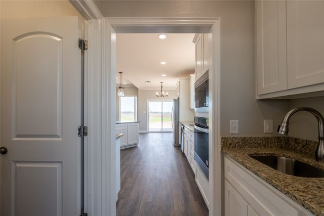2567 FM 368, Iowa Park, TX 76367