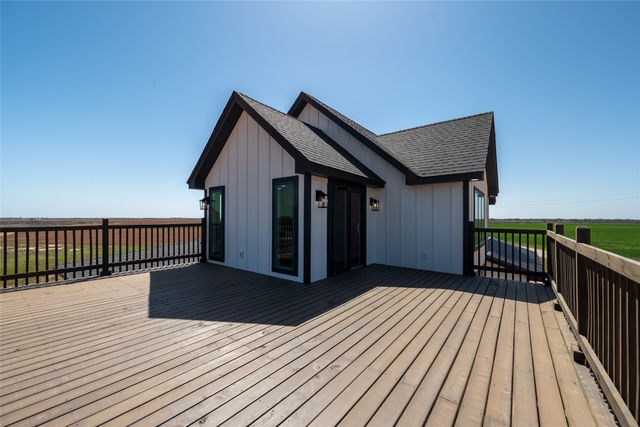 2567 FM 368, Iowa Park, TX 76367