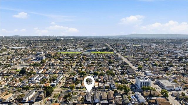 341 E 104th Street, Los Angeles, CA 90003