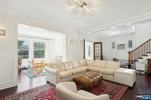 1016 Abbott Boulevard, Fort Lee, NJ 07024