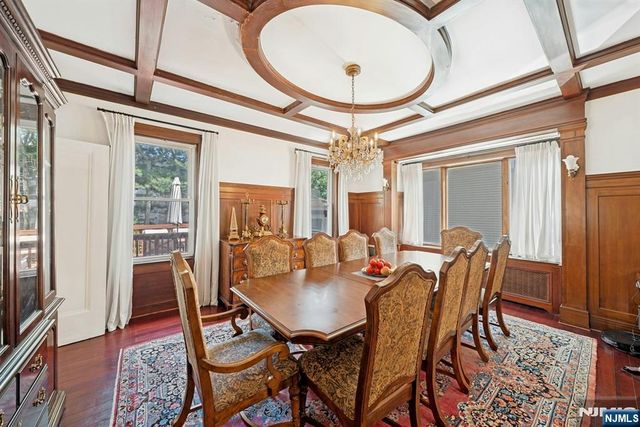1016 Abbott Boulevard, Fort Lee, NJ 07024