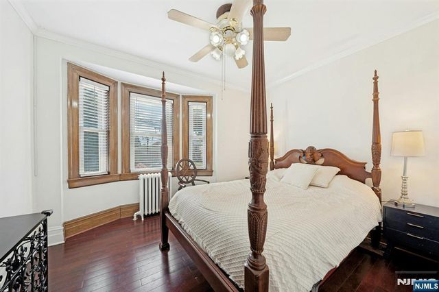 1016 Abbott Boulevard, Fort Lee, NJ 07024