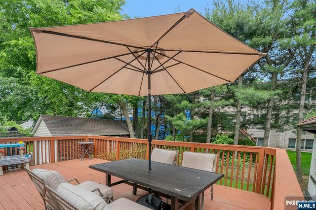1016 Abbott Boulevard, Fort Lee, NJ 07024