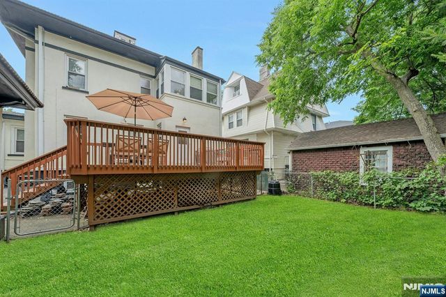 1016 Abbott Boulevard, Fort Lee, NJ 07024