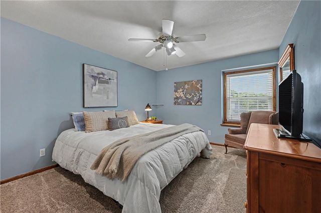 10601 Barton Street, Overland Park, KS 66214