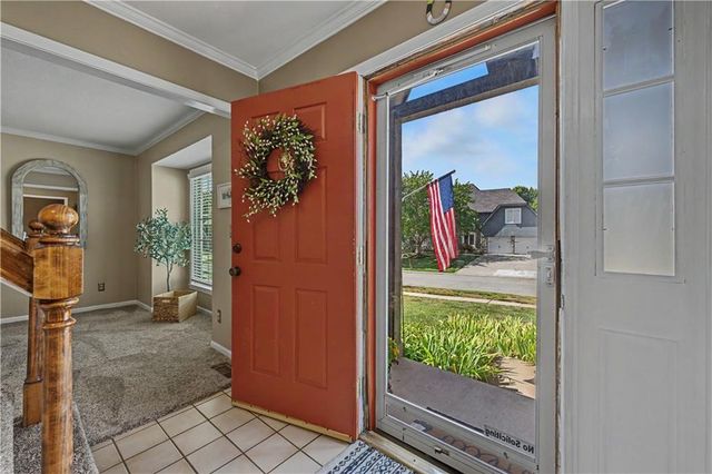 10601 Barton Street, Overland Park, KS 66214