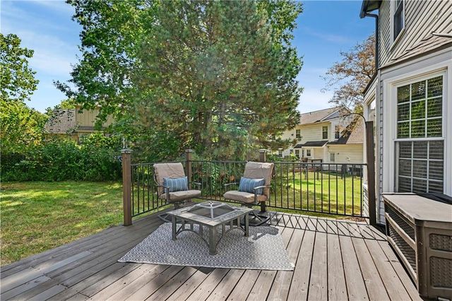 10601 Barton Street, Overland Park, KS 66214
