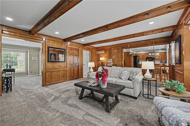 10601 Barton Street, Overland Park, KS 66214
