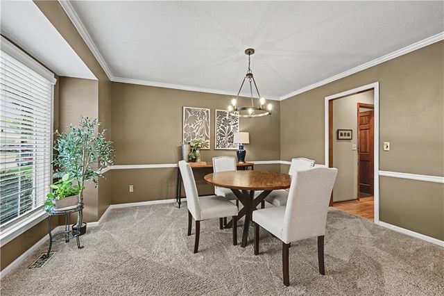 10601 Barton Street, Overland Park, KS 66214
