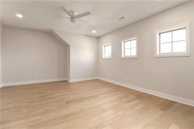 2084 N Dutton Place, Fayetteville, AR 72703