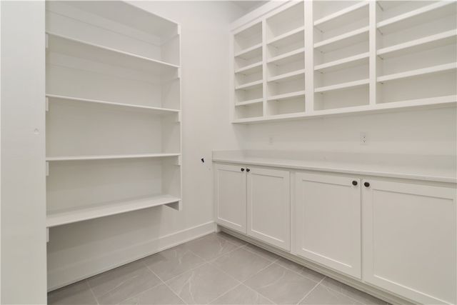 2084 N Dutton Place, Fayetteville, AR 72703