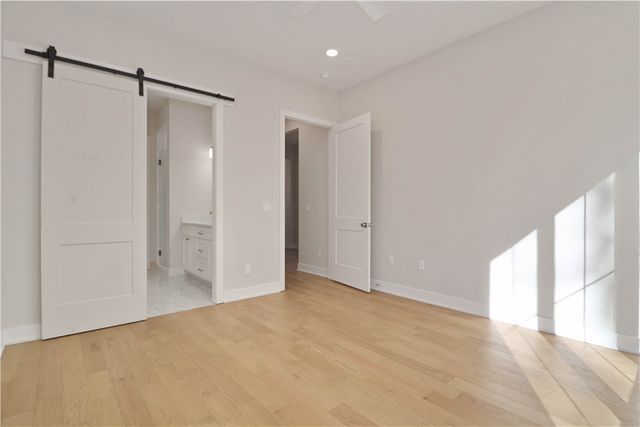 2084 N Dutton Place, Fayetteville, AR 72703