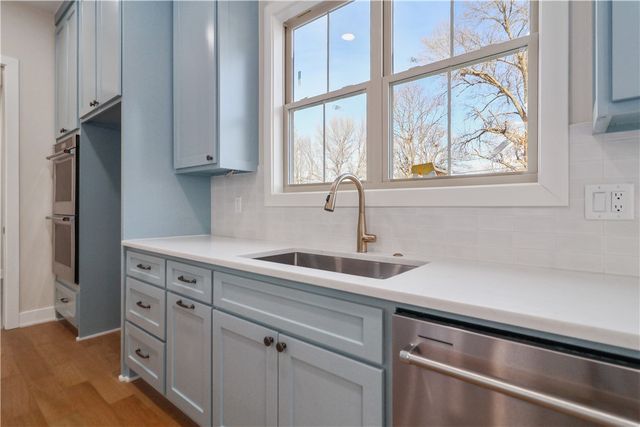 2084 N Dutton Place, Fayetteville, AR 72703