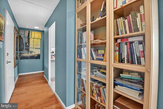 3333 UNIVERSITY BLVD W #702, Kensington, MD 20895