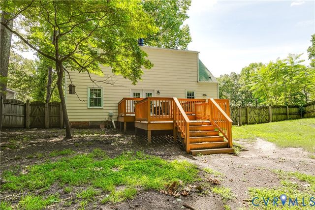 510 Overcliff Ct, Midlothian, VA 23114