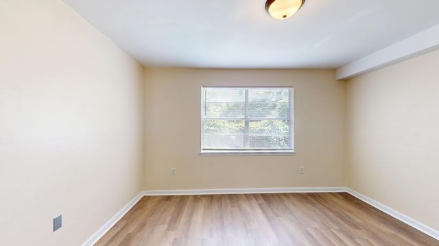 415 Parkdale Drive 2f, Charleston, SC 29414