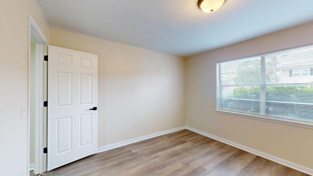 415 Parkdale Drive 2f, Charleston, SC 29414