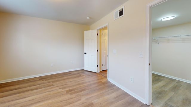 415 Parkdale Drive 2f, Charleston, SC 29414