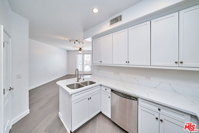 629 Traction Avenue 103, Los Angeles, CA 90013