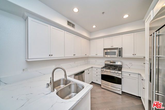 629 Traction Avenue 103, Los Angeles, CA 90013