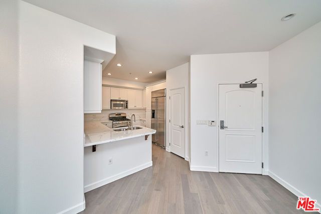 629 Traction Avenue 103, Los Angeles, CA 90013