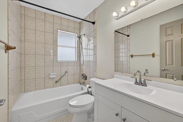 727 Hummingbird Way 6, North Palm Beach, FL 33408