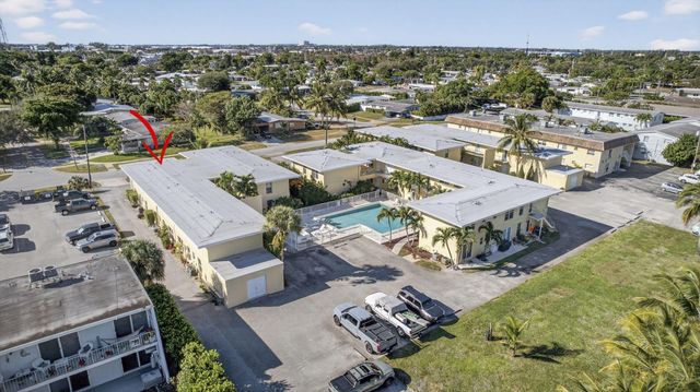 727 Hummingbird Way 6, North Palm Beach, FL 33408