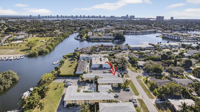 727 Hummingbird Way 6, North Palm Beach, FL 33408