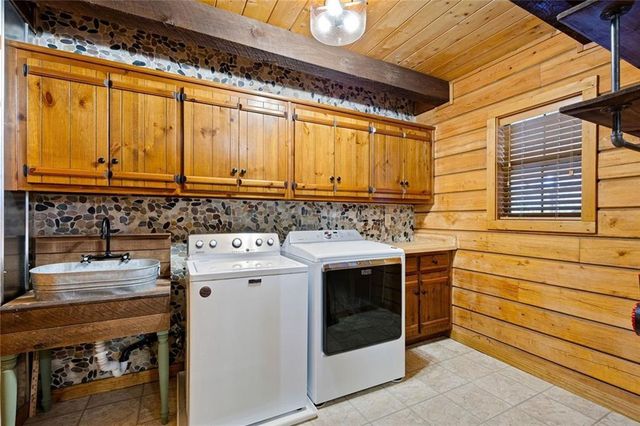 4038 Turnstone NW Drive, Kennesaw, GA 30152