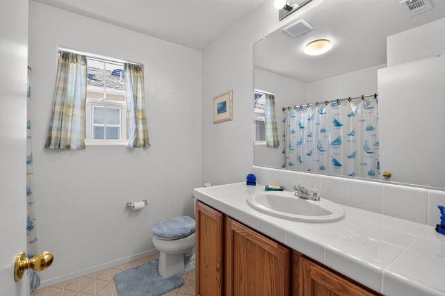 131 Chelwood Ln, Sacramento, CA 95823