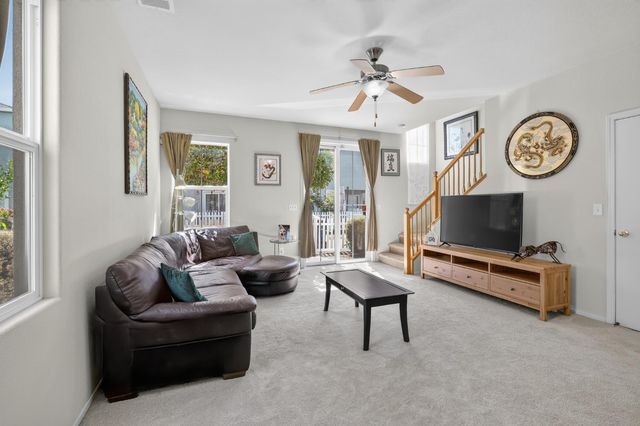 131 Chelwood Ln, Sacramento, CA 95823