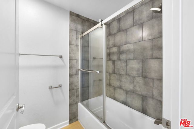 7320 Hawthorn Avenue 319, Los Angeles, CA 90046