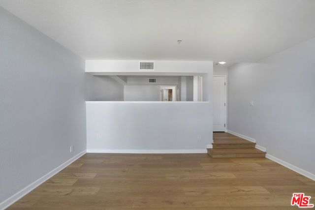 7320 Hawthorn Avenue 319, Los Angeles, CA 90046