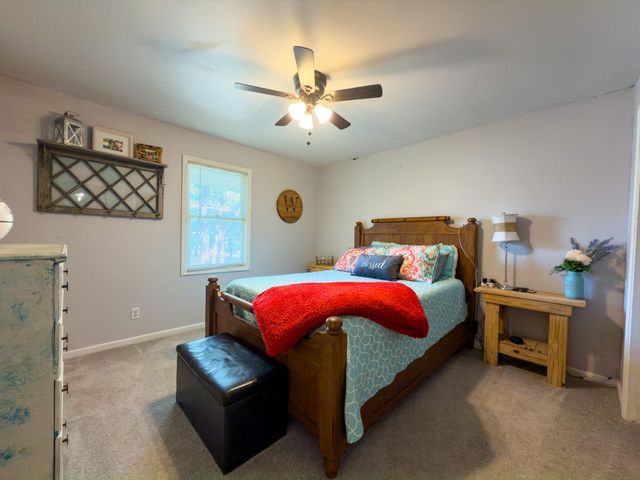 1717 N Friendship Road, Paducah, KY 42001