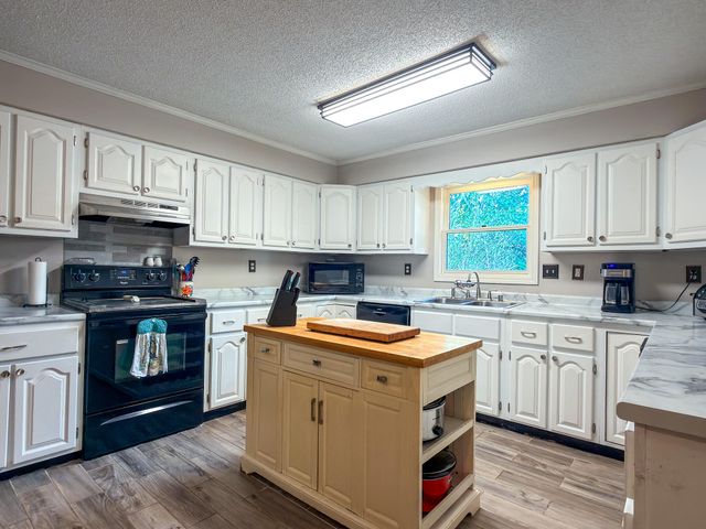 1717 N Friendship Road, Paducah, KY 42001