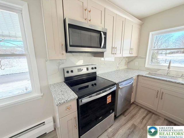 5955 Interchange Road, Towamensing Twp, PA 18235