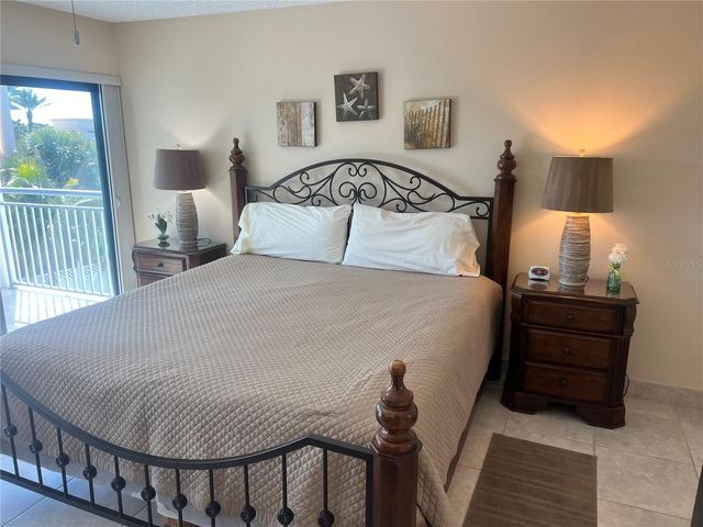1001 POINT OF ROCKS ROAD 310, Sarasota, FL 34242
