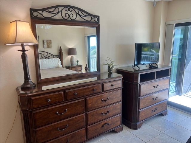 1001 POINT OF ROCKS ROAD 310, Sarasota, FL 34242