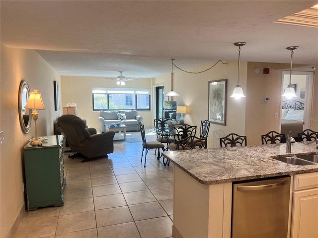 1001 POINT OF ROCKS ROAD 310, Sarasota, FL 34242