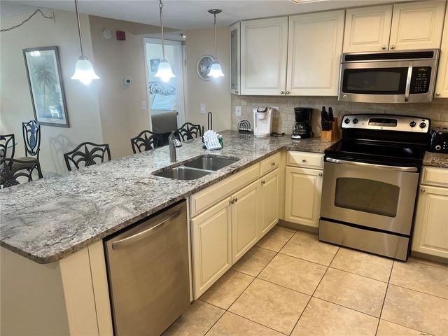 1001 POINT OF ROCKS ROAD 310, Sarasota, FL 34242