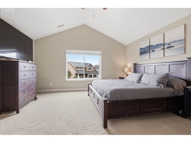 1090 N 26TH Ter, Cornelius, OR 97113