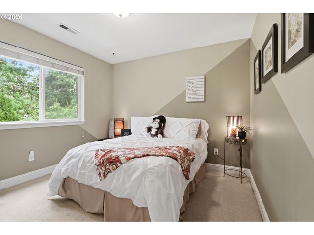 1090 N 26TH Ter, Cornelius, OR 97113
