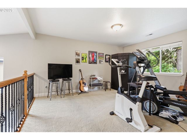 1090 N 26TH Ter, Cornelius, OR 97113